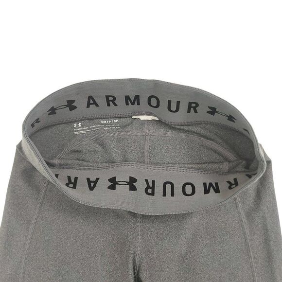Under Armour Women's Small Gray Athletic Workout Capri Leggings - Picture 5 of 6